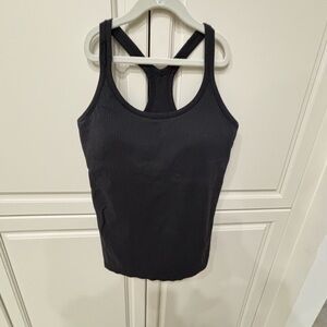 Lulu ebb to street tank